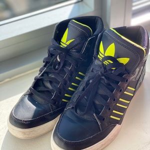 Adidas sneaker